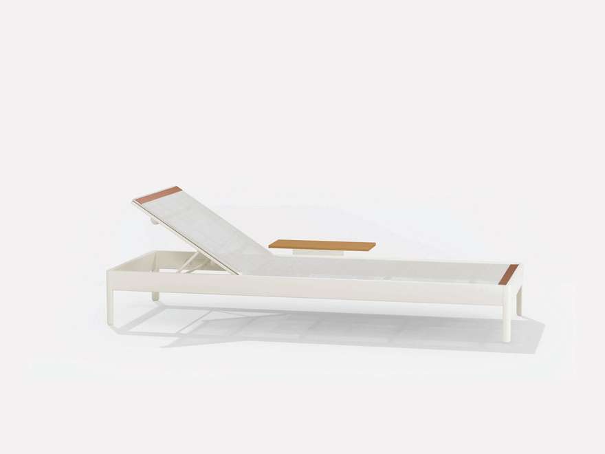 Solaris Evo | Sunlounger with small table on the left Solaris Evo | Sunlounger with small table on the left