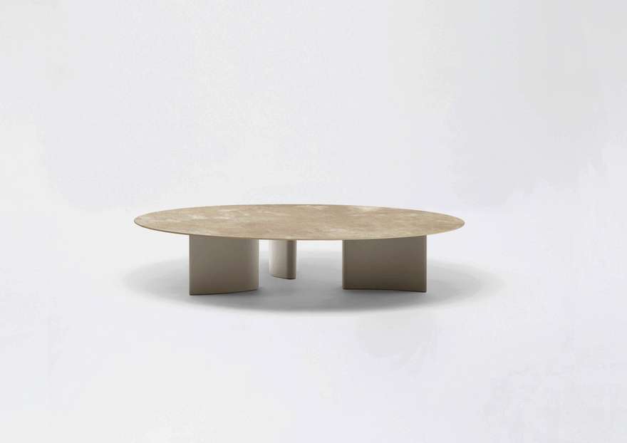 Naca | Low round table with top in porcelain stoneware ø 80 / ø 120 x h 21 cm Naca | Low round table with top in porcelain stoneware ø 80 / ø 120 x h 21 cm